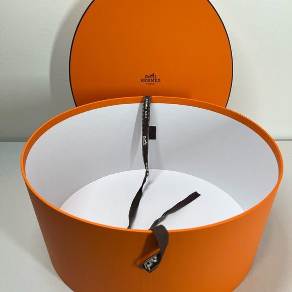 Hermes Authentic Empty Hat Box Orange Gift Storage Round Oval w Ribbon - Picture 6 of 9